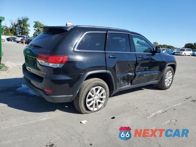 Trzecie zdjęcie samochodu z tyłu: 2022 JEEP GRAND CHEROKEE LAREDO E VIN:1C4RJEAG9NC154998 - miniatura