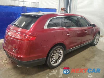 Trzecie zdjęcie samochodu z tyłu: 2013 LINCOLN MKT VIN:2LMHJ5AT5DBL51352 - miniatura