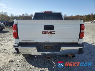 Zdjęcie 6 z 11 samochodu: 2017 GMC SIERRA K2500 SLT VIN:1GT12TEG6HF176551 - miniatura