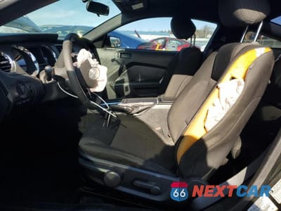 Zdjęcie 7 z 12 samochodu: 2012 FORD MUSTANG VIN:1ZVBP8AM8C5271283 - miniatura