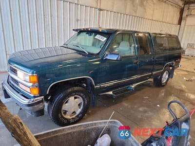 1997 CHEVROLET GMT-400 K1500 1GCEK19R0VE170179 - główne zdjęcie licytacji z USA - miniatura