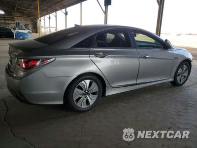 Trzecie zdjęcie samochodu z tyłu: 2013 HYUNDAI SONATA HYBRID VIN:KMHEC4A48DA095294 - miniatura