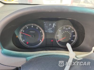 Zdjęcie 9 z 14 samochodu: 2013 HYUNDAI ACCENT GLS VIN:KMHCT4AE7DU408205 - miniatura