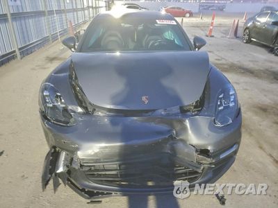 Piąte zdjęcie samochodu w środku: 2017 PORSCHE PANAMERA 2 VIN:WP0AA2A7XHL101002 - miniatura