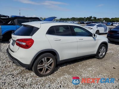 Trzecie zdjęcie samochodu z tyłu: 2017 MERCEDES-BENZ GLA 250 VIN:WDCTG4EB2HJ346674 - miniatura