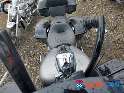 Piąte zdjęcie samochodu w środku: 2017 HARLEY-DAVIDSON FLTRX ROAD GLIDE VIN:1HD1KHC16HB686142 - miniatura