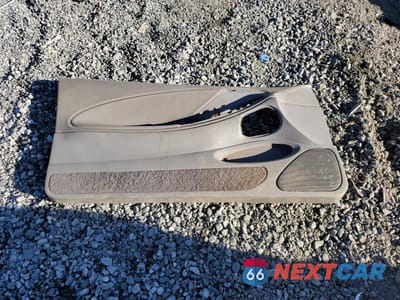 Zdjęcie 12 z 15 samochodu: 1998 FORD MUSTANG VIN:1FAFP4041WF155362 - miniatura