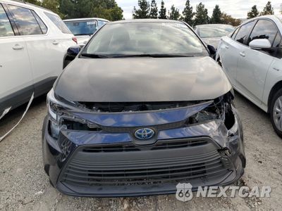 Piąte zdjęcie samochodu w środku: 2025 TOYOTA COROLLA LE VIN:JTDBCMFE2S3071230 - miniatura