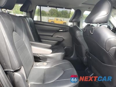 Zdjęcie 11 z 13 samochodu: 2022 TOYOTA HIGHLANDER XLE VIN:5TDGZRBH0NS585727 - miniatura