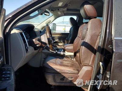Zdjęcie 7 z 13 samochodu: 2017 RAM 2500 LONGHORN VIN:3C6UR5GL4HG636519 - miniatura
