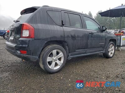 Trzecie zdjęcie samochodu z tyłu: 2015 JEEP COMPASS LATITUDE VIN:1C4NJCEA2FD145676 - miniatura