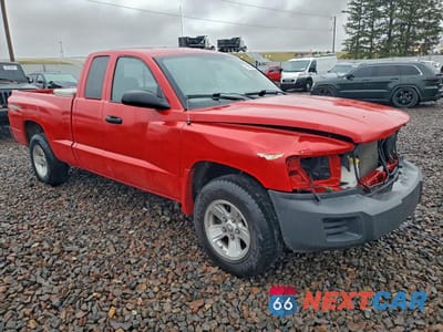 Czwarte zdjęcie samochodu z boku: 2008 DODGE DAKOTA SXT VIN:1D7HE32KX8S528221 - miniatura