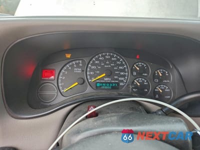 Zdjęcie 9 z 13 samochodu: 2001 GMC YUKON XL K1500 VIN:3GKFK16T31G244545 - miniatura