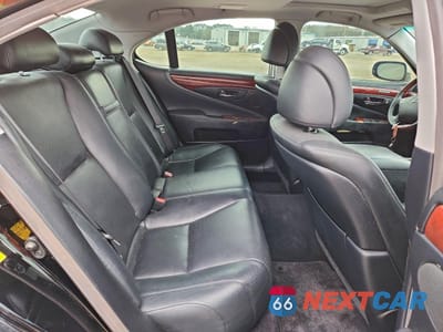 Zdjęcie 10 z 13 samochodu: 2012 LEXUS LS 460 VIN:JTHCL5EF0C5013948 - miniatura