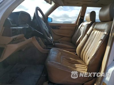 Zdjęcie 7 z 12 samochodu: 1986 MERCEDES-BENZ 420 SEL VIN:WDBCA35D8GA228032 - miniatura