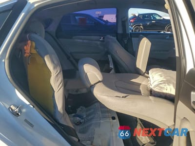 Zdjęcie 10 z 12 samochodu: 2017 HYUNDAI SONATA HYBRID VIN:KMHE24L17HA058099 - miniatura