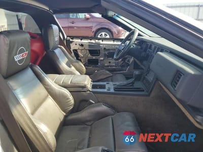 Zdjęcie 10 z 12 samochodu: 1986 CHEVROLET CORVETTE VIN:1G1YY0782G5116197 - miniatura