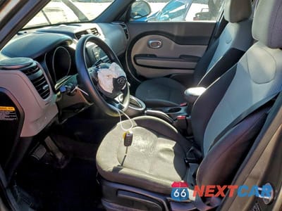 Zdjęcie 7 z 12 samochodu: 2017 KIA SOUL VIN:KNDJN2A2XH7443518 - miniatura