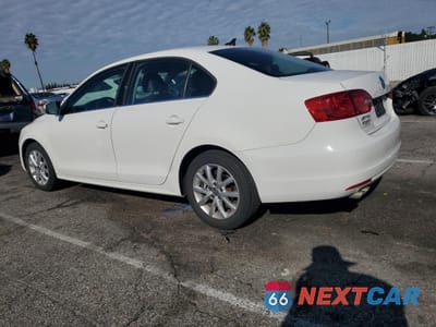 Drugie zdjęcie samochodu z przodu: 2014 VOLKSWAGEN JETTA SE VIN:3VWD07AJ4EM237674 - miniatura