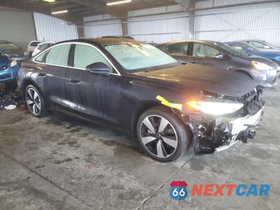 Czwarte zdjęcie samochodu z boku: 2025 AUDI A5 PRESTIGE VIN:WAU3BCFU8SN048450 - miniatura