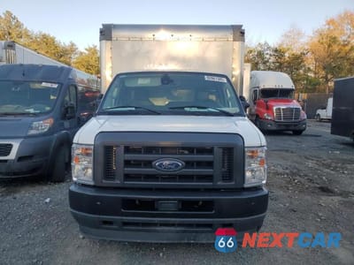 Piąte zdjęcie samochodu w środku: 2024 FORD ECONOLINE E-350 - BOX TRUCK - PRIOR FLEET VIN:1FDWE3FN1RDD13950 - miniatura