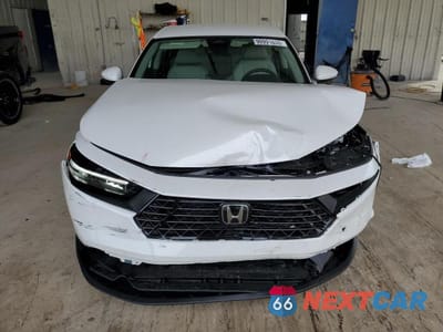 Piąte zdjęcie samochodu w środku: 2025 HONDA ACCORD LX VIN:1HGCY1F25SA076171 - miniatura