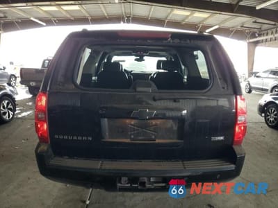 Zdjęcie 6 z 13 samochodu: 2007 CHEVROLET SUBURBAN C1500 VIN:3GNFC16067G214518 - miniatura