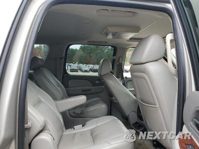Zdjęcie 11 z 13 samochodu: 2007 CHEVROLET SUBURBAN K1500 VIN:1GNFK16317J255635 - miniatura