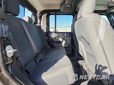 Zdjęcie 11 z 16 samochodu: 2025 JEEP GLADIATOR SPORT VIN:1C6PJTAG6SL504828 - miniatura