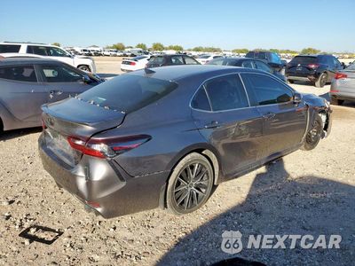 Trzecie zdjęcie samochodu z tyłu: 2024 TOYOTA CAMRY SE NIGHT SHADE VIN:4T1G11AK0RU883780 - miniatura
