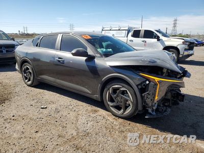 Czwarte zdjęcie samochodu z boku: 2025 KIA K4 EX VIN:3KPFU4DE1SE124624 - miniatura