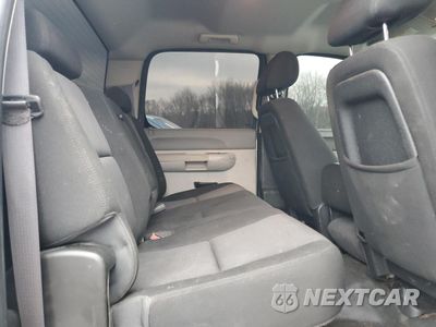 Zdjęcie 10 z 12 samochodu: 2014 GMC SIERRA K2500 HEAVY DUTY VIN:1GT12ZC8XEF191323 - miniatura