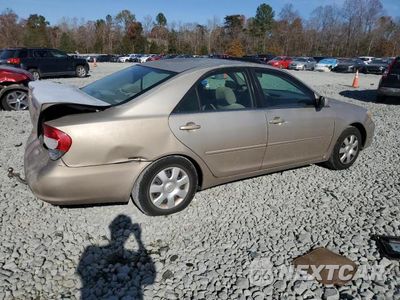 Trzecie zdjęcie samochodu z tyłu: 2002 TOYOTA CAMRY LE VIN:4T1BE32K02U555788 - miniatura