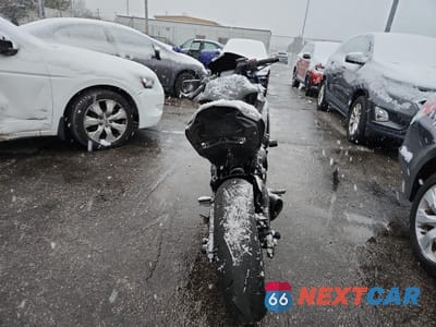 Czwarte zdjęcie samochodu z boku: 2023 KAWASAKI EX650 R VIN:ML5EXER17PDA88099 - miniatura