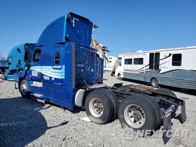 Trzecie zdjęcie samochodu z tyłu: 2020 FREIGHTLINER CASCADIA 126 VIN:1FUJHHDR0LLKS7074 - miniatura