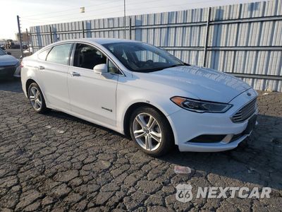 Czwarte zdjęcie samochodu z boku: 2018 FORD FUSION SE HYBRID VIN:3FA6P0LU1JR118697 - miniatura