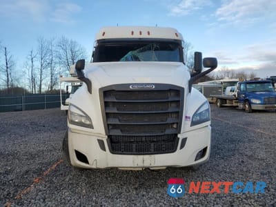 Piąte zdjęcie samochodu w środku: 2023 FREIGHTLINER CASCADIA 126 SEMI TRUCK VIN:3AKJHHDRXPSUN0202 - miniatura