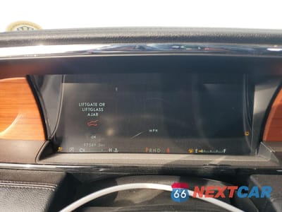 Zdjęcie 9 z 14 samochodu: 2019 LINCOLN NAVIGATOR RESERVE VIN:5LMJJ2LTXKEL17379 - miniatura