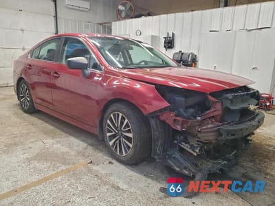 Czwarte zdjęcie samochodu z boku: 2019 SUBARU LEGACY 2.5I VIN:4S3BNAB6XK3028150 - miniatura