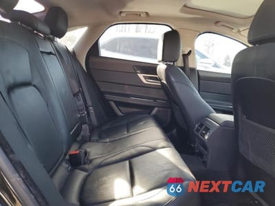 Zdjęcie 10 z 12 samochodu: 2018 JAGUAR XF PRESTIGE VIN:SAJBK4FX3JCY65318 - miniatura