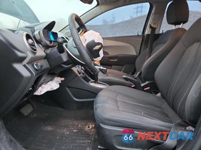 Zdjęcie 7 z 13 samochodu: 2016 CHEVROLET SONIC LT VIN:1G1JC5SB6G4104690 - miniatura