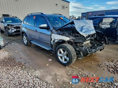 Czwarte zdjęcie samochodu z boku: 2009 BMW X5 XDRIVE30I VIN:5UXFE43549L267789 - miniatura