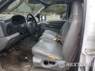 Zdjęcie 7 z 13 samochodu: 2006 FORD F350 SUPER DUTY VIN:1FDWW37P06EB42921 - miniatura