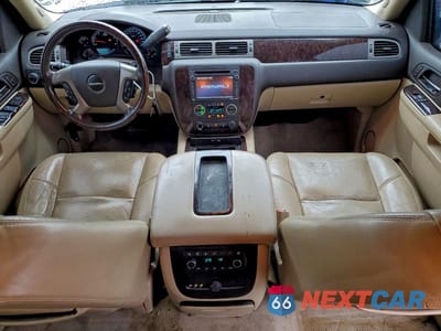 Zdjęcie 8 z 13 samochodu: 2012 GMC YUKON XL DENALI VIN:1GKS2MEF4CR247307 - miniatura