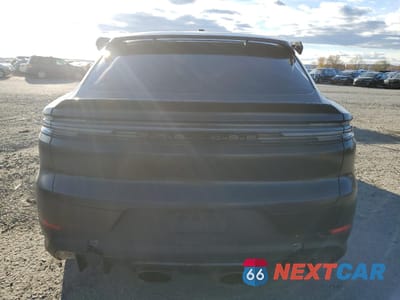 Zdjęcie 6 z 13 samochodu: 2024 PORSCHE CAYENNE TURBO GT VIN:WP1BK2AY2RDA72499 - miniatura