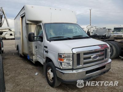 Czwarte zdjęcie samochodu z boku: 2018 FORD E-350 - BOX TRUCK VIN:1FDWE3F64JDC37668 - miniatura