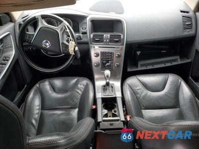 Zdjęcie 8 z 12 samochodu: 2013 VOLVO XC60 3.2 VIN:YV4952DL9D2427533 - miniatura