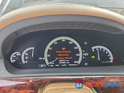 Zdjęcie 9 z 12 samochodu: 2013 MERCEDES-BENZ S 550 VIN:WDDNG7DB1DA493506 - miniatura