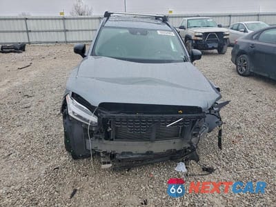 Piąte zdjęcie samochodu w środku: 2020 VOLVO XC90 T6 R-DESIGN VIN:YV4A22PM1L1610617 - miniatura