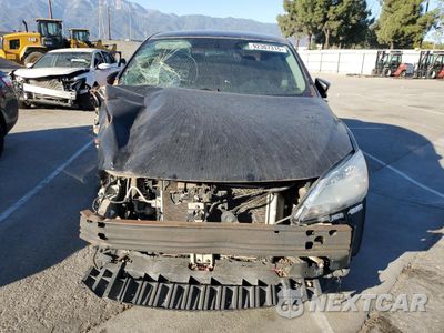 Piąte zdjęcie samochodu w środku: 2015 NISSAN SENTRA S VIN:3N1AB7AP3FY351912 - miniatura